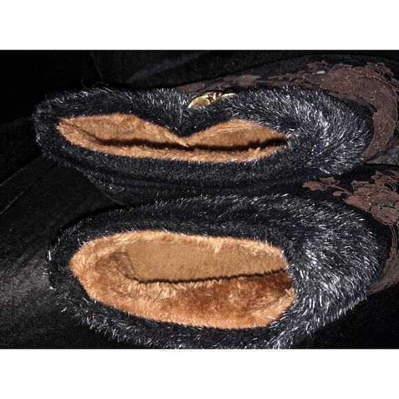 Vintage VELOUR BOOTIE SLIPPERS Size 7 - Picture 4 of 5